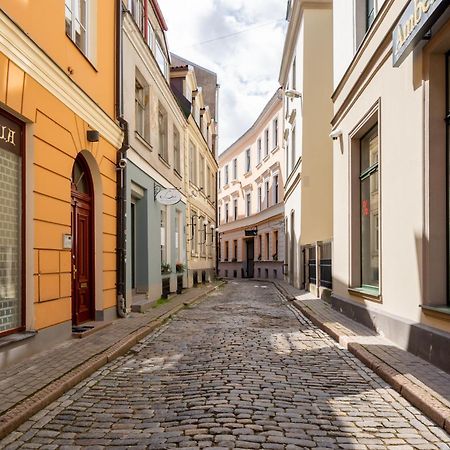 Stylish Old Town Apartment On Mucenieku Street Rīga Exterior foto